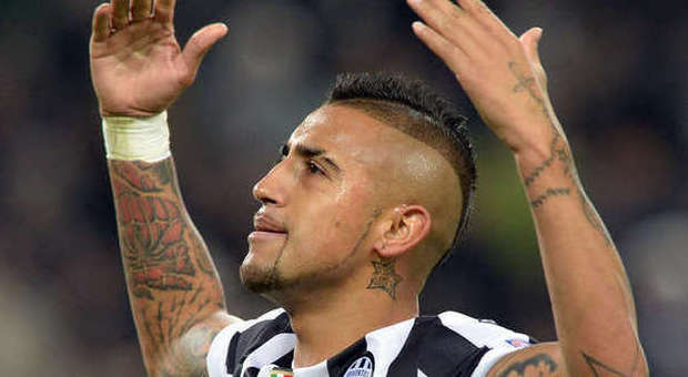 Juventus, Vidal fermo per un mese: salterà la Champions e il Milan