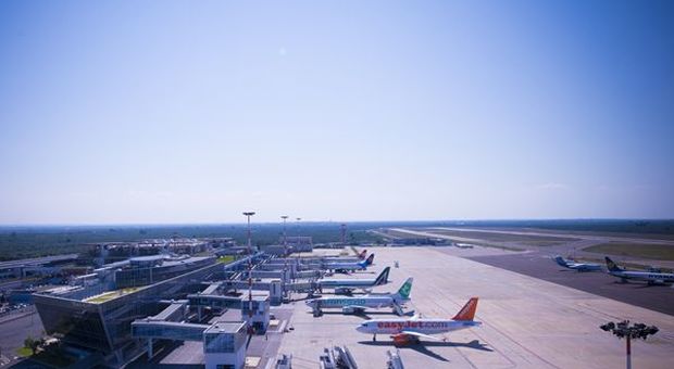 Aeroporti di Puglia, boom di traffico a fine aprile