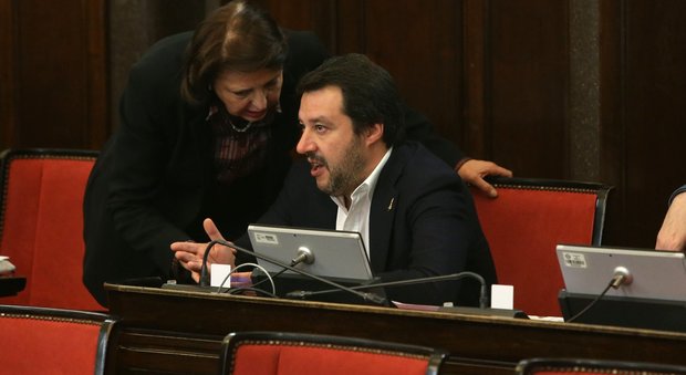 Salvini: "Se Di Maio dice io premier o niente sbaglia. Senza FI arrivederci"