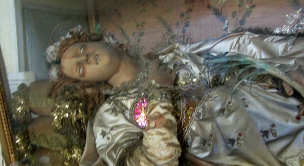 La statua di cera di Santa Valentina