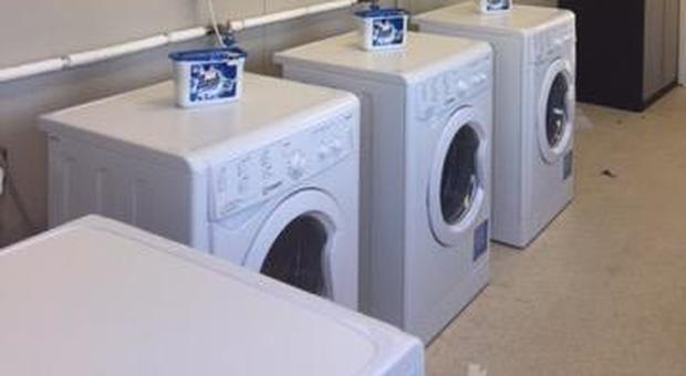 Dieci lavatrici donate da protezione civile e Whirlpool a popolazioni colpite da sisma