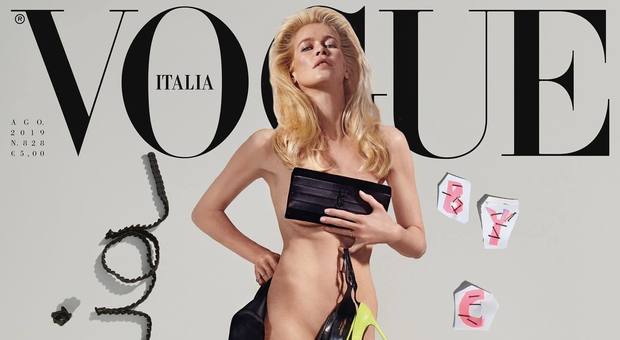 Claudia Schiffer torna in copertina: la top model tedesca senza veli