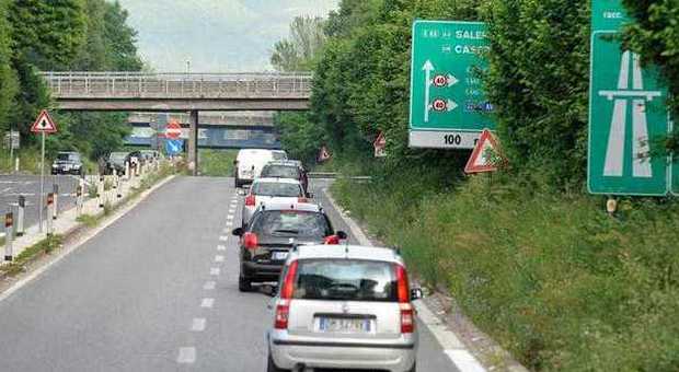 Mistero in Campania, viaggio contromano in autostrada: poi svanisce nel nulla