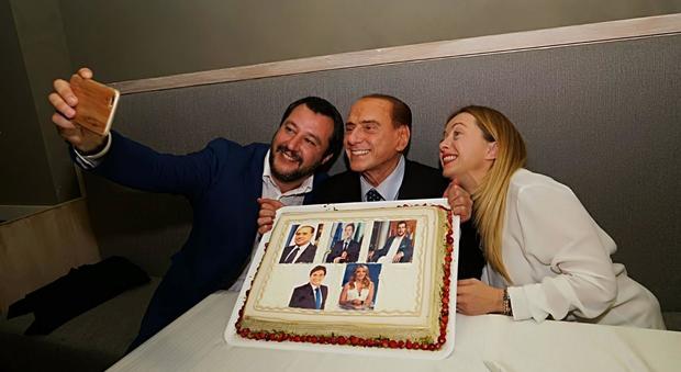 Berlusconi, Salvini e Meloni: incontro a Catania ma resta la tensione