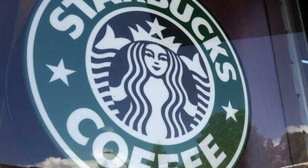 Roma, dopo i rinvii apre Starbucks: il "frappuccino" a San Silvestro