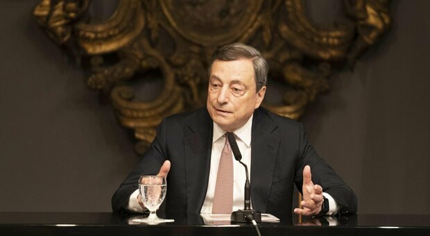 Ucraina-Russia, Draghi: «Nessuno vorrebbe sedersi con Putin, ma dobbiamo farlo»