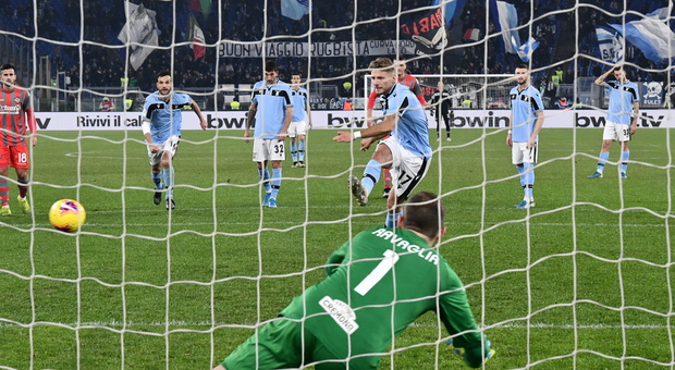 Lazio-Cremonese 4-0, biancocelesti ai quarti. Immobile supera Giordano