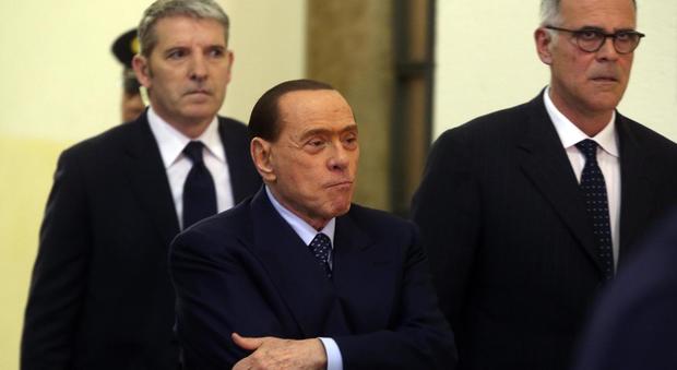 Processo a Emilio Fede, Berlusconi: «Prestito a Mora fu un mio atto di generosità»