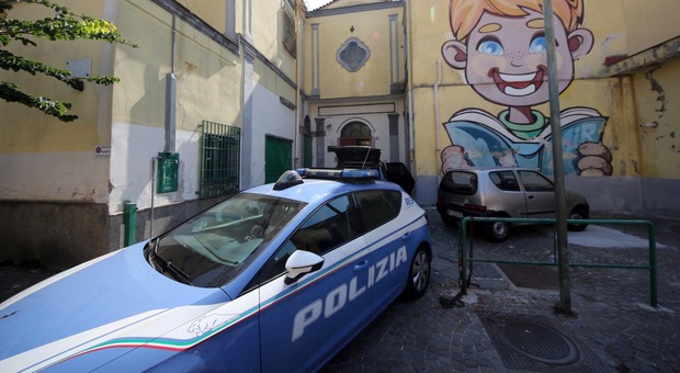 Napoli, evade dai domiciliari per andare in spiaggia a Bagnoli: arrestato