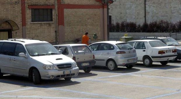 Ascoli, scattano i primi ricorsi per il centro senza parcheggi gratis