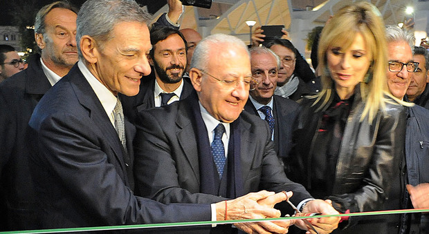 De Luca con Lettieri, Napoli e Autieri all'inaugurazione de Le Cotoniere. Foto Tanopress