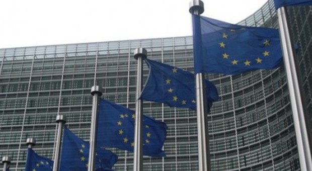 Commissione europea, la squadra di Juncker: un francese all'economia, antitrust e concorrenza a una danese