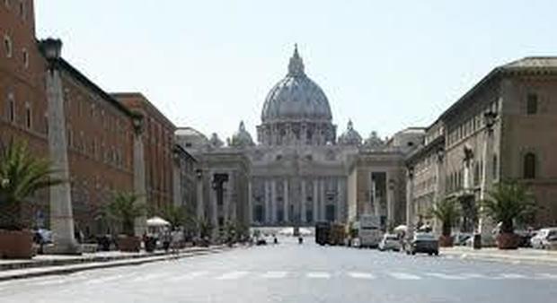 Vaticano, avviata rogatoria con gli Usa per ottenere le prove pedo-pornografiche contro il diplomatico del Papa