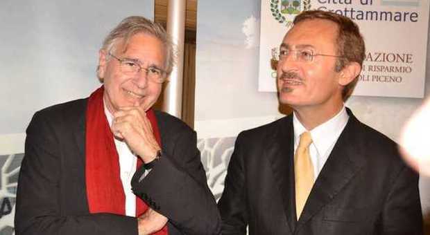 L'architetto Tschumi a sinistra con il presidente della Fondazione Marini Marini