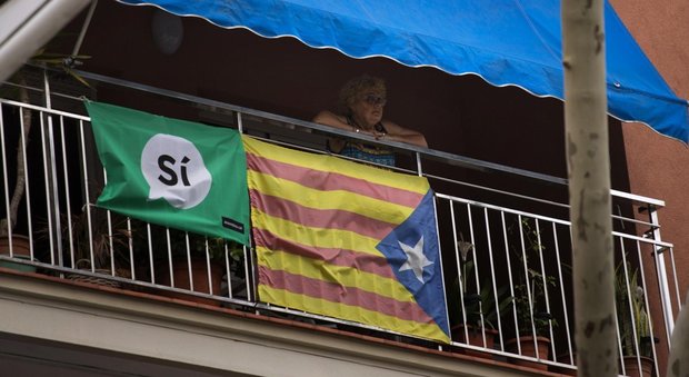 Catalogna, il Parlament approva legge sul referendum per l'indipendenza