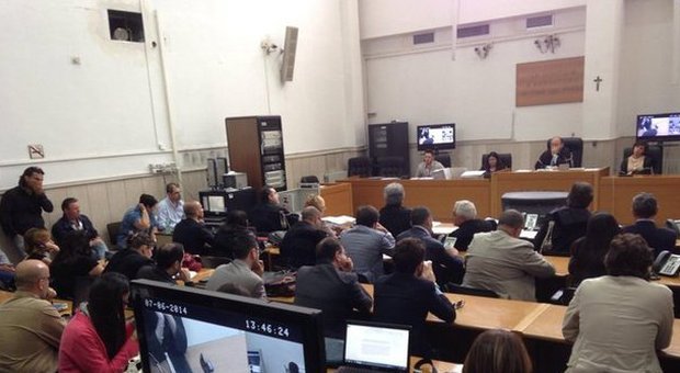 Calunniarono Cantone: chiesta una condanna di sei anni per i capi dei casalesi Iovine e Bidognetti