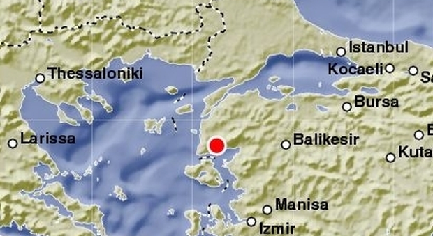 Terremoto, forte scossa in Turchia: paura a Istanbul e Smirne