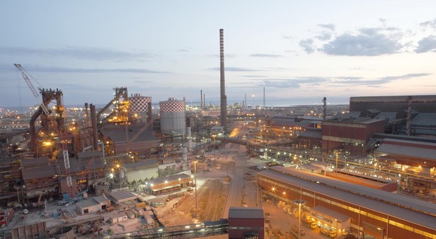 Ex Ilva, verso il vertice: primo avvicinamento tra Arcelor e Invitalia