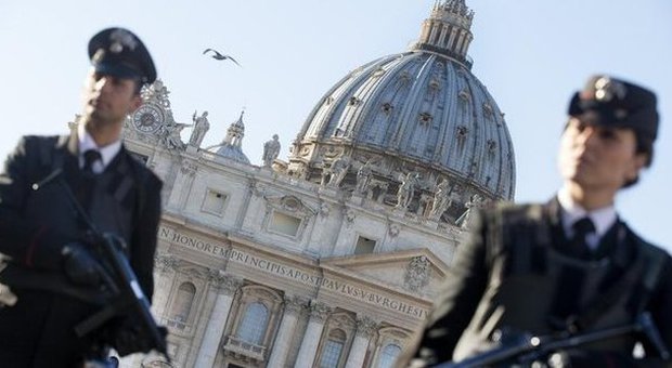 Terrorismo, Alfano: «Già espulsi 9 jihadisti dall'Italia. Stato di allerta al massimo»