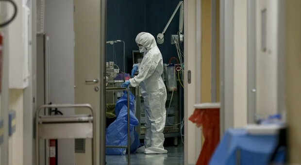 Il coronavirus uccide 14 persone in un giorno nelle Marche, la più giovane aveva 56 anni