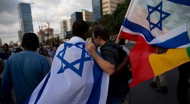 Ebrei etiopi, protesta a Tel Aviv, minoranza in piazza contro la polizia