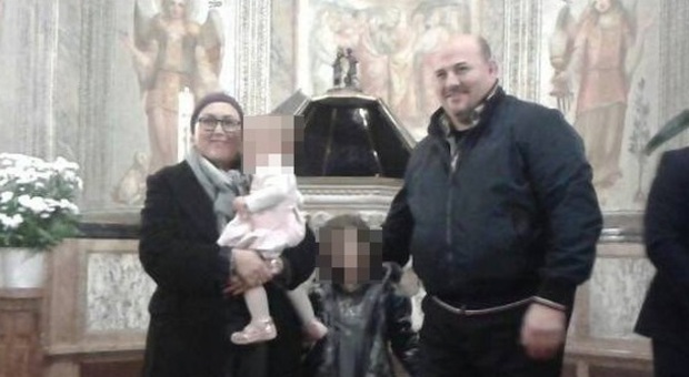 Veronica Giazzon con il marito Federico Favaro e le figlie