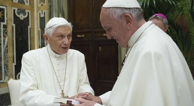 Scandalo pedofilia in Vaticano: «Ratzinger? Mai letto il memoriale di Viganò»