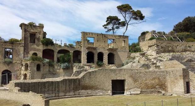 L’antico Odeion del Parco Archeologico del Pausilypon rivive con “Il Baciamano”