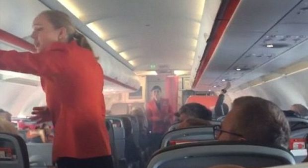 Australia, fumo a bordo di un volo della Jetstar: l'aereo costretto a un atterraggio d'emergenza