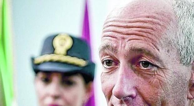 Emilio Orlando Tre nuovi commissariati di polizia ed un super polo per la sicurezza
