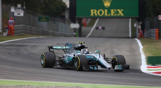 Gp d'Italia: Bottas sorprende Hamilton. Ferrari più vicine
