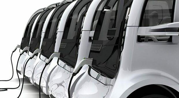 Auto elettrica, l'idea di Renault: il nichel ottenuto grazie a un processo di elementi biologici