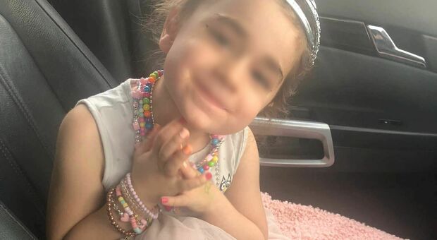 Bambina morta a 5 anni, uccisa dallo Streptococco A: i medici lo scambiano per raffreddore. Poteva salvarsi con un antibiotico