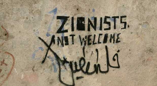 La scritta antisemita