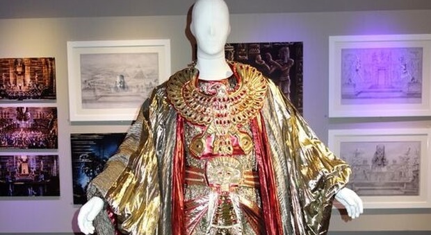 Una delle novità in mostra al Museo Zeffirelli: un costume dell'Aida del 2002 all'Arena di Verona