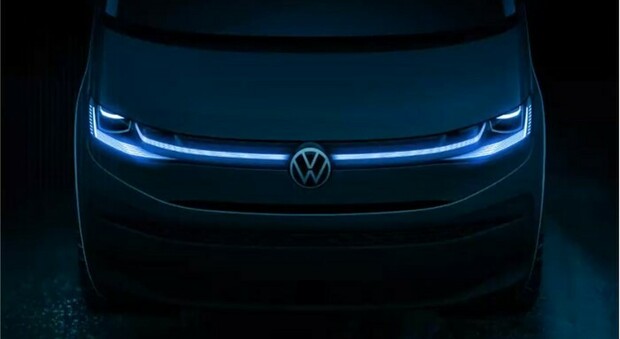 Volkswagen Multivan continua ad essere un’icona nella categoria dei van. Un veicolo di culto da generazioni con il DNA originale del Bulli. ecco in anteprima il nuovo sguardo