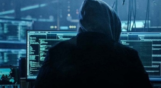 un hacker a lavoro