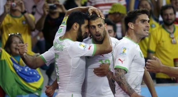 Russia eliminata, solo 1-1 con l'Algeria: per gli africani prima volta agli ottavi