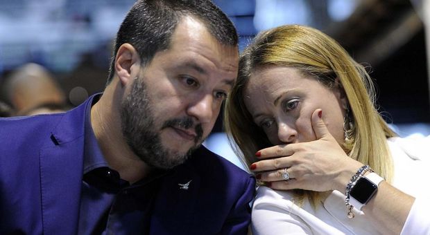 Roma, il piano di Salvini per conquistare il Campidoglio con l'aiuto di Casapound