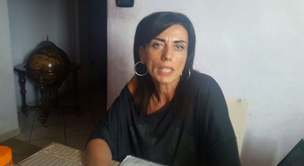 Anna e i 3 figli sfrattati dal Comune: «Senza casa finiremo per strada»