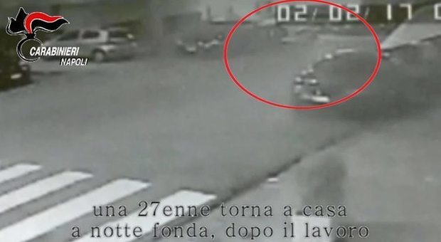 Orrore a Napoli: 27enne violentata e rapinata sotto casa dopo il lavoro