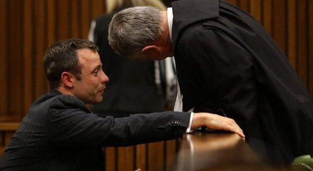 Oscar Pistorius durante il processo per l'omicidio della fidanzata