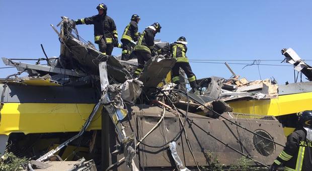 Trani, strage sui treni: 18 rinvii a giudizio per l'incidente che costò la vita a 23 persone