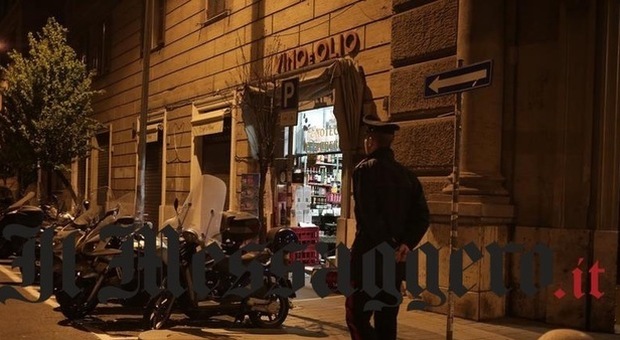 Roma, tassista ubriaco taglia la gola a un commerciante che gli rifiuta da bere