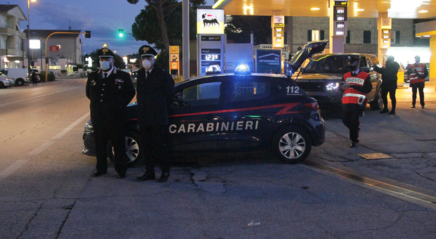 Dirotta un bonifico da 8mila euro per una casa, donna denunciata dai carabinieri per la truffa sulla rete