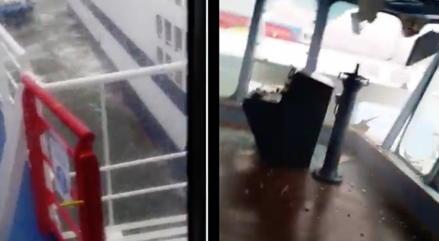 Traghetto Grimaldi si schianta contro la Tirrenia, il video della collisione tra le navi: «Ci prende ci prende!»