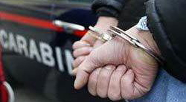 "Provvigione" sulla compravendita di droga: arrestato 30enne