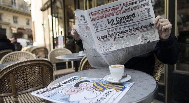 Francia, minacce jihadiste al settimanale satirico Canard Enchainé: «Ora tocca a voi»