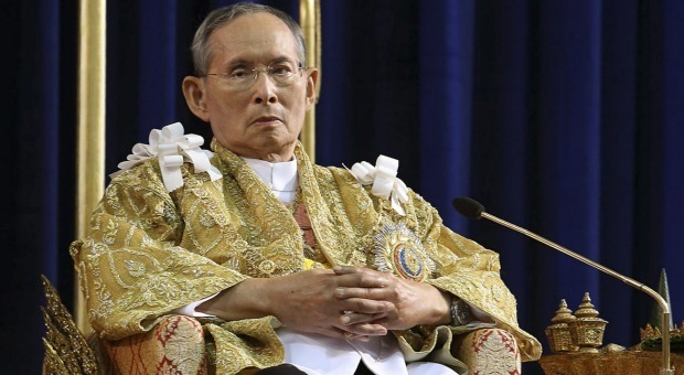 Thailandia, morto il re Bhumibol: era sul trono da 70 anni