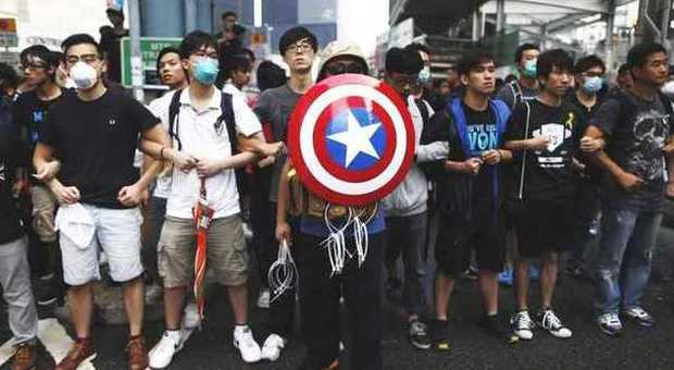 Hong Kong, pugno duro del governo: «Sgombero con la forza»